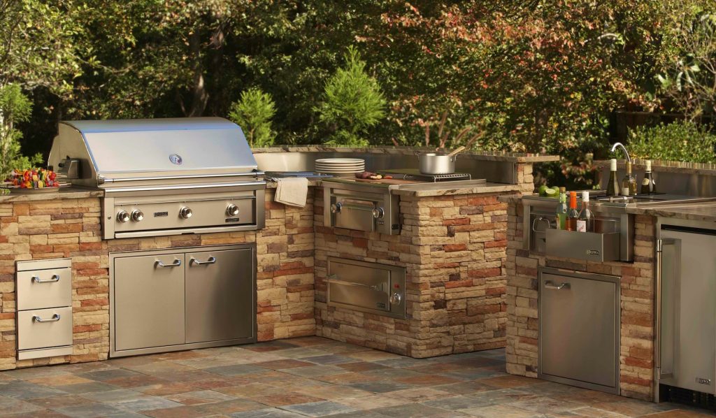 Outdoor Kitchens and Grills Services